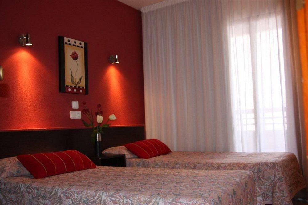 Aparthotel Luxmar 2*