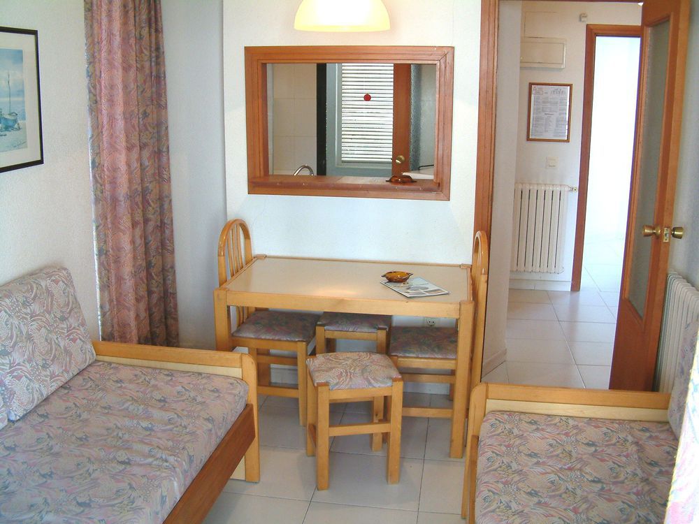 Aparthotel Luxmar 2*